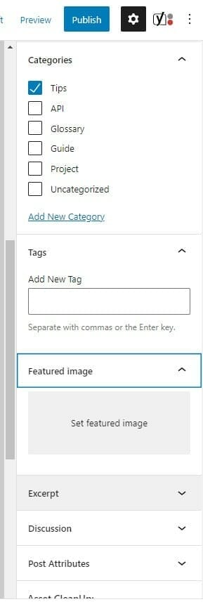 Change WordPress Post Featured Image