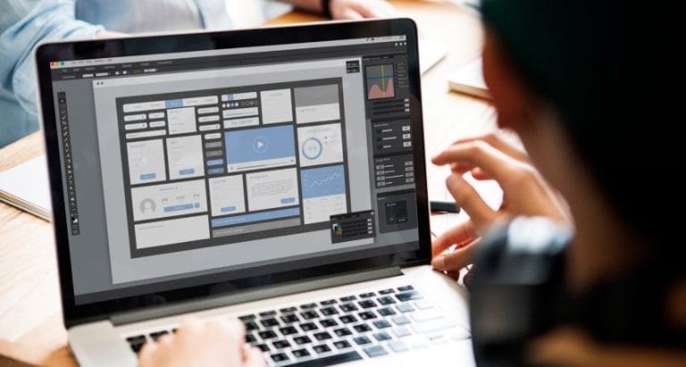 how a content management system works​